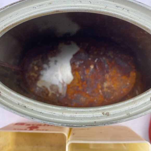 Vintage Cavalier Cigarettes Oval Tin and Cigarette Pack Holder Lot of 2 - Picture 7 of 10